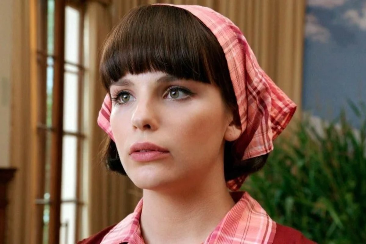 Кадр из сериала «Красная королева»