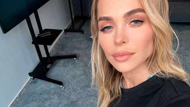 https://www.instagram.com/annakhilkevich/
