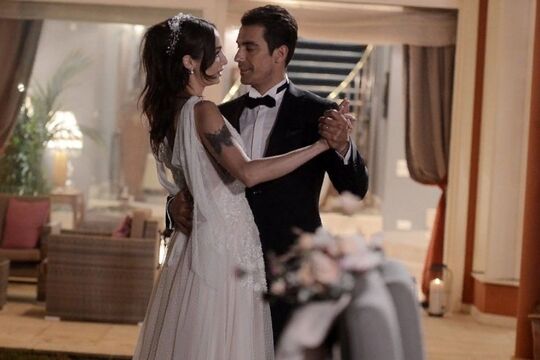 Кадр из сериала «Черно-белая любовь»