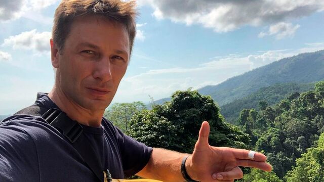https://www.instagram.com/konstantinov_actor/