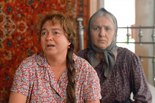 Кадр из фильма «Любовь и голуби»