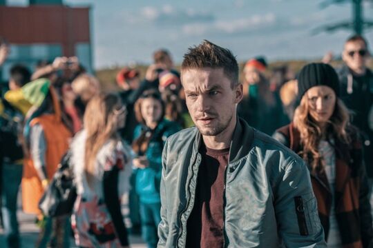 Кадр из фильма «Притяжение»