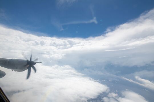 Staff Sgt. Kristen Pittman, Thomas Dressler, Joachim Hiltmann/Globallookpress