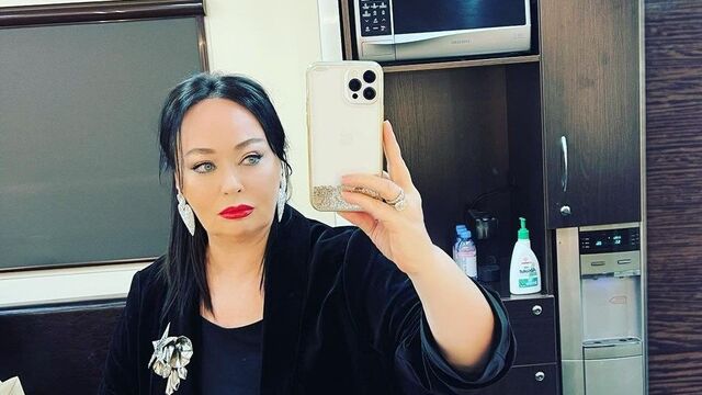 https://www.instagram.com/_larisa_guzeeva_/
