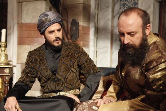 Кадр из сериала «Великолепный век»