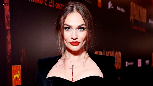 https://www.instagram.com/alenavodonaeva/