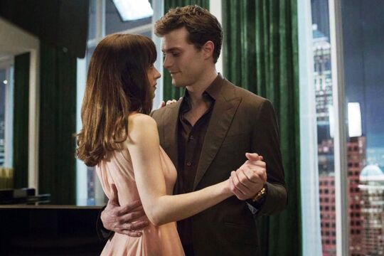 Кадр из фильма «Пятьдесят оттенков серого»