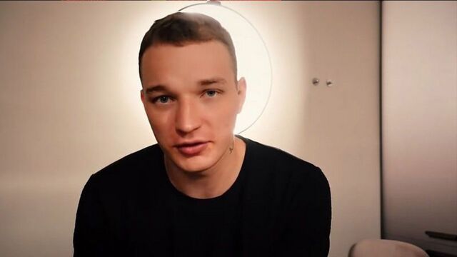 кадр из видео