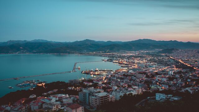 Walid Amghar/Unsplash