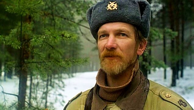 Кадр из фильма «Особенности национальной охоты в зимний период»