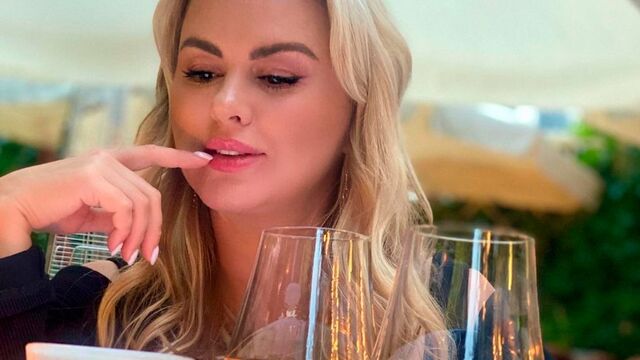https://www.instagram.com/ann_semenovich/