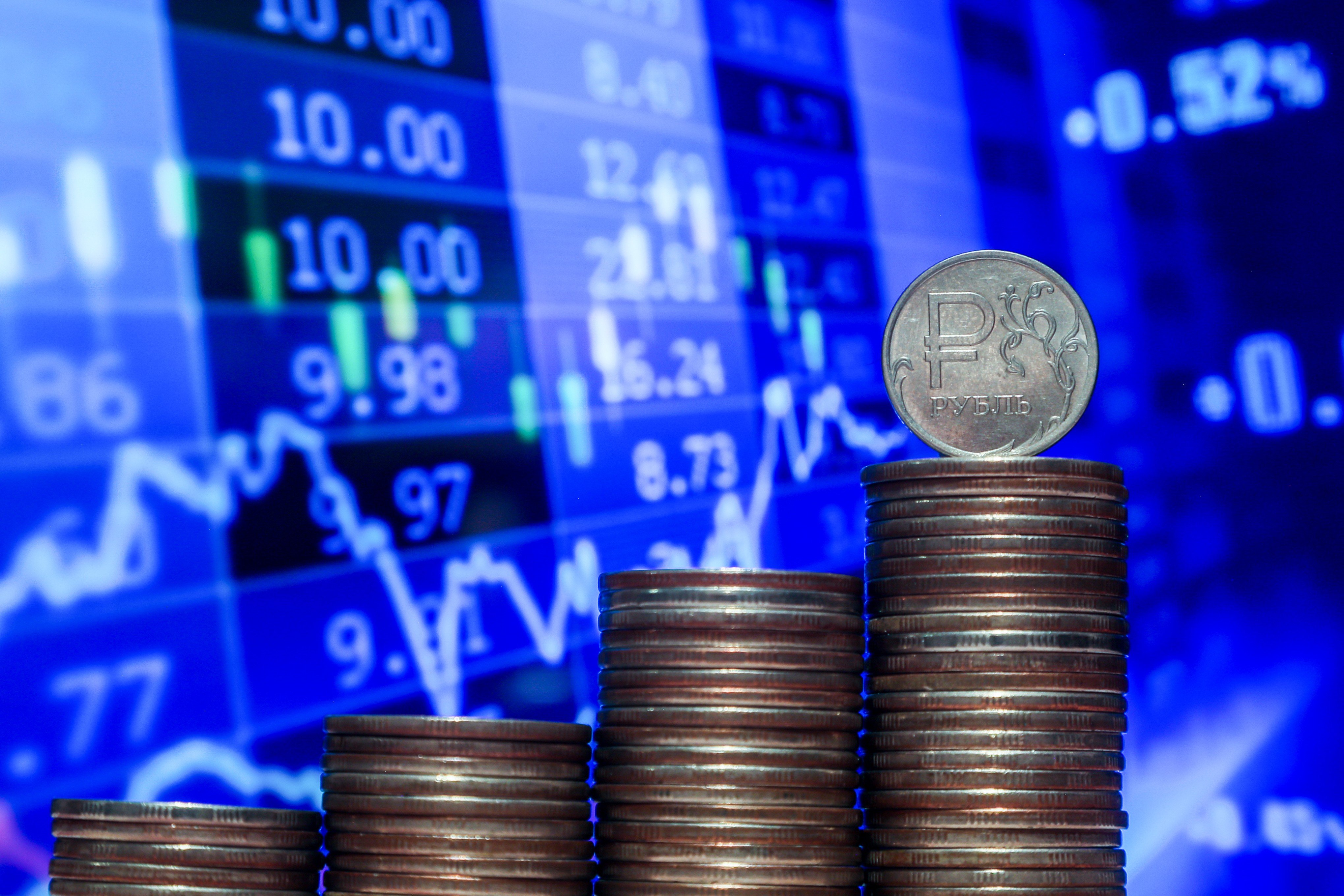 Россиянам подсказали, как заработать на падении рубля: нужно сделать ...