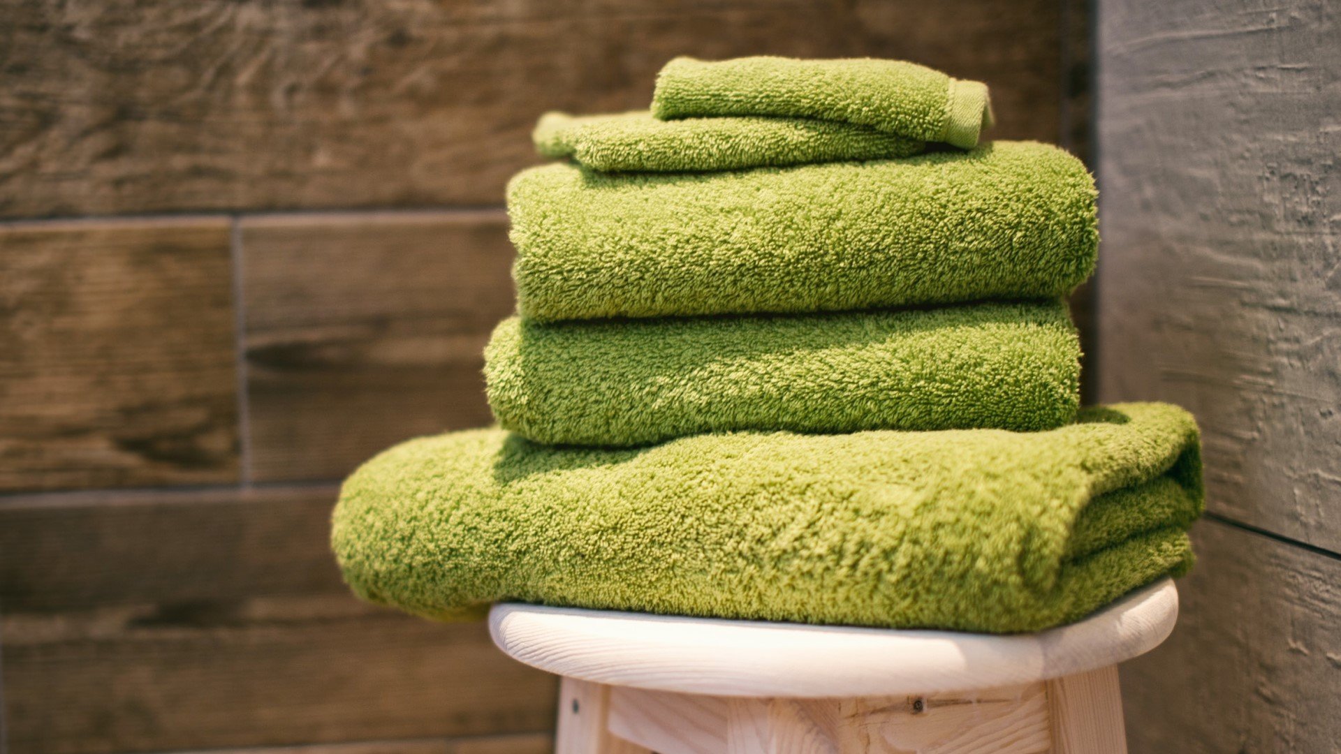 «Дубовые» полотенца станут мягче за одну стирку: вместо кондиционера ...